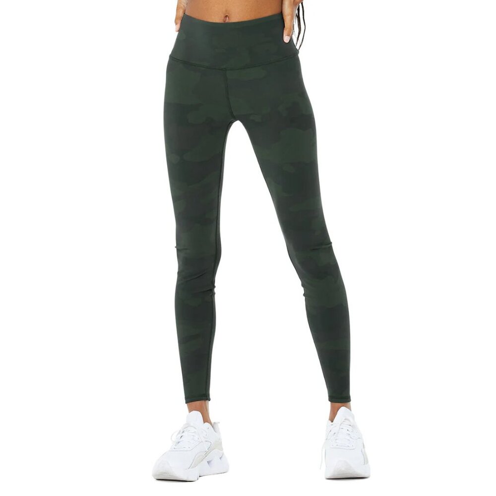 Alo High-Waist Camo Vapor Legging (29") in Hunter Camouflage - Size L